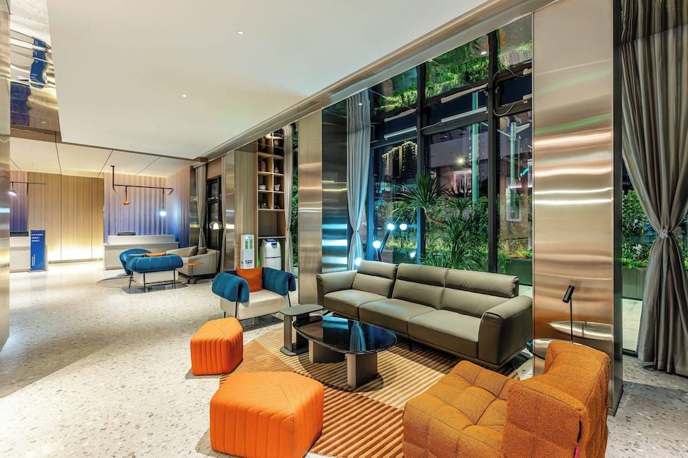 Holiday Inn Express Shanghai Changyang Road by IHG - שנחאי - לובי