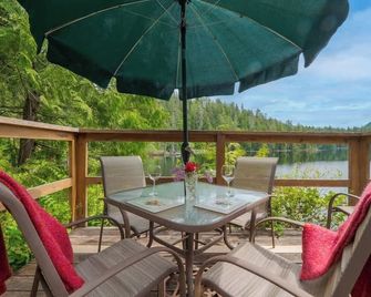The Lakeside Cottage - Egmont - Balcony