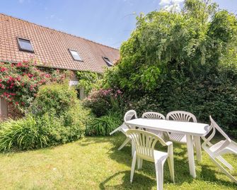 G3 Family Guest House Between The Countryside And The White Nose Sea - Escalles - Патіо
