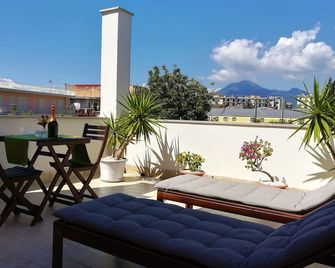 Zefiro B&B - Pompeji - Parveke