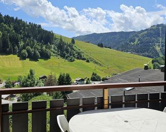 3-star apartment with view - La Clusaz - Balcon
