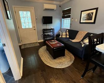 Country Living in the Heart of Louisiana - Ethel - Living room