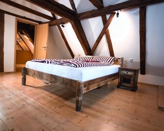 RefuKium alte Gerberei - Im Zentrum von Weißenburg - Weißenburg in Bayern - Bedroom