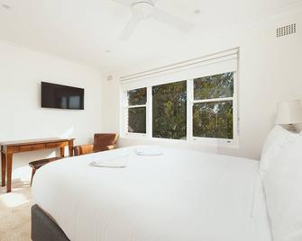 Cowper Apartment -Close to Beach and City - Randwick - Bedroom