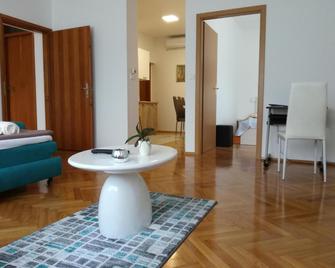 Apartmani Oletic 4 - Sveti Martin na Muri - Living room