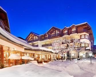 رومانتيكهوتيل زيل آم سي - زيل أم سيي - مبنى