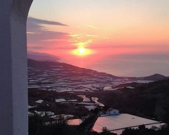 Villa with pool, breathtaking views, sleeps 11. Gualchos, near Castell - Gualchos - Balcón