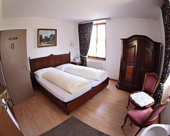 Gasthof National - Langendorf - Bedroom