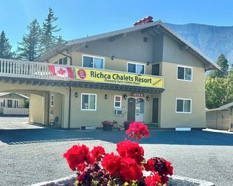 Richca Chalets Resort - Hope - Bygning