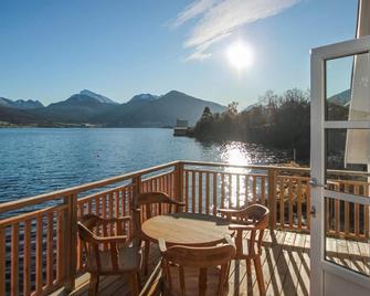 2 Bedroom Amazing Apartment In Vestnes - Vestnes - Balcón