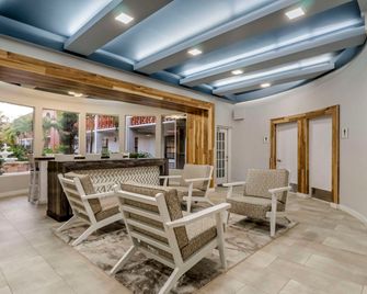 Clarion Pointe Tampa-Brandon Near Fairgrounds and Casino - Tampa - Lobby