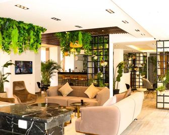 3br, 2ba Escape 4 Pools, Wi-Fi, Onsite Shop & Onsite Restaurant Near El Gouna - Hurghada - Lobby