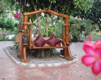 Rimlay Park Resort - Phatthalung - Patio