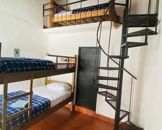 Hostal 17-52 - Guatemala-Stadt - Schlafzimmer