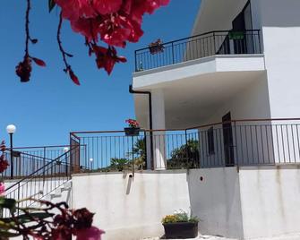 Camere Granatelli - Altavilla Milicia - Balcone