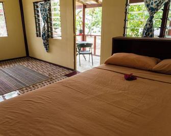 Yawekata Eco Still Bluewater Lodge - Naviti Island - Bedroom