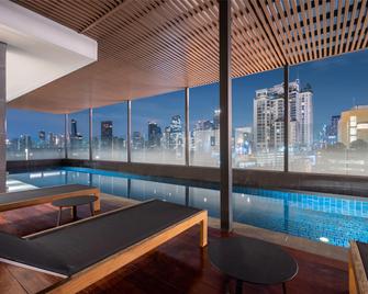 Wyndham Garden Bangkok Sukhumvit 42 - Bangkok - Pool