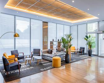 Hotel Madrid Chamartín, Affiliated by Meliá - Madrid - Lobby