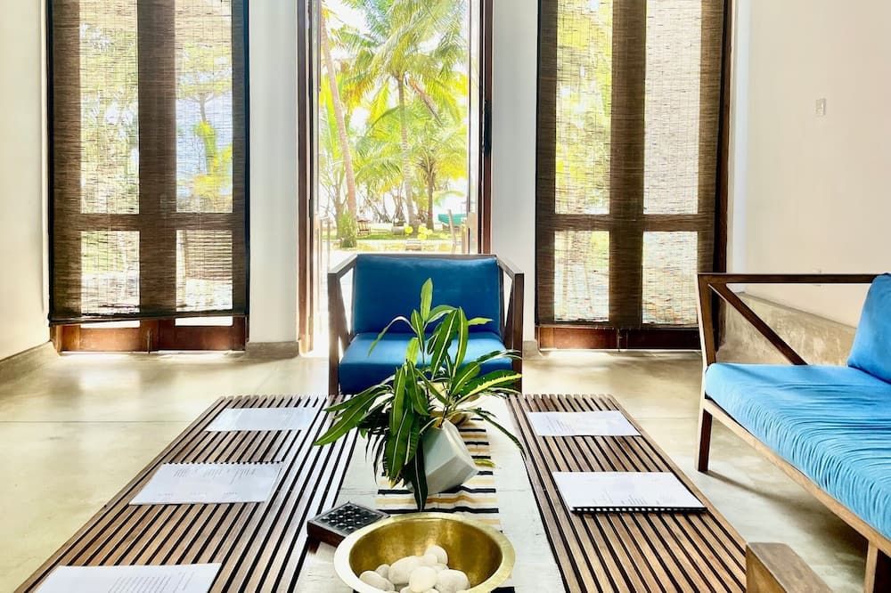 Isana Beach House - Tangalla - Lobby