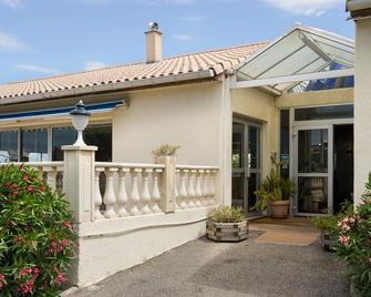 The Originals Access, Hôtel Le Puech, Narbonne (Inter-Hotel) - Narbonne - Building