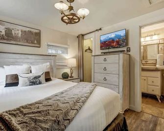 Come to the Hideout Hot Tub Fire Pits & Views - Woodland Park - Habitación