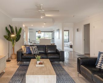 Outrigger Bay Apartments - Byron Bay