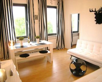 A-Partment Basic - Colonia - Sala de estar