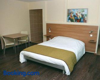 La Tour Des Lys - Maubeuge - Bedroom