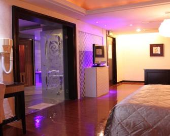 Beverly Commercial Motel - Taoyuan City