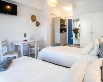 Ninetta's Studios - Póros