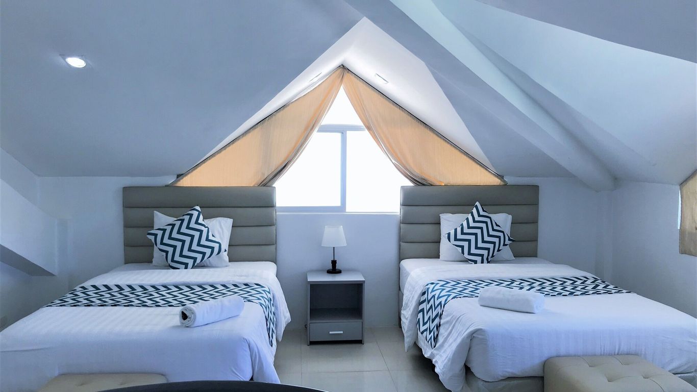 فندق غراند بلو بيتش