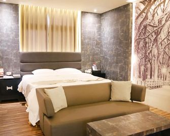 Refinement Motel - Taichung City - Κρεβατοκάμαρα
