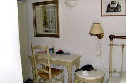 أستوديوز آند سويتس رانيا