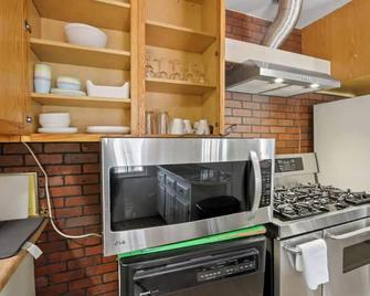 2br Pet-Friendly Home # Rv Free - Ontario - Kitchen