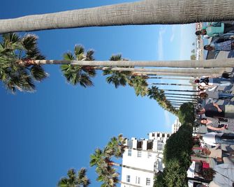 Pension Aduar - Marbella - Vista externa