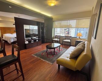 Loft Central Miraflores - Lima - Sala de estar