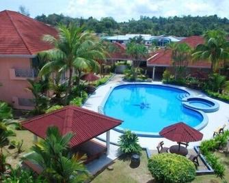 Hotel Seri Malaysia Mersing - Mersing - Piscina