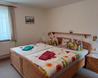 Vacation apartment, 2 bedrooms - Holiday apartment zum Brand - Hohnstein - Bedroom