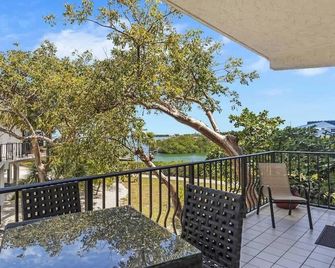 Gulf Pointe Paradise II - Marathon - Balcony