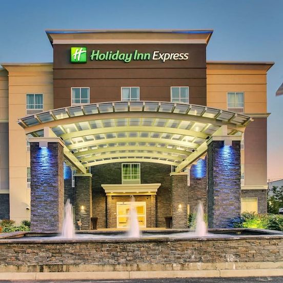 Building view of Holiday Inn Express Cheektowaga North East