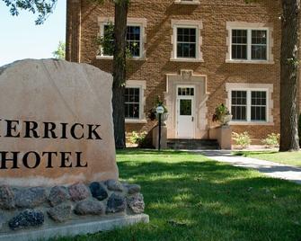 Buffalo Ridge Resort and Spa - Canby - Edificio