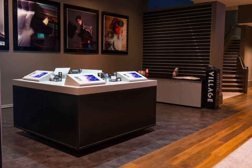 فيلدج مانشستر أشتون