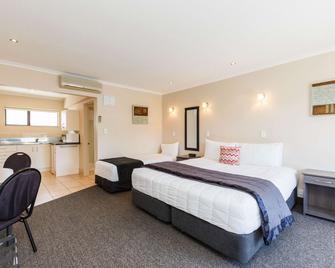 Comfort Inn Kauri Court - Palmerston North - Bedroom