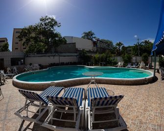 Hotel Renacer - Santo Domingo - Pool