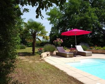 Villa Castel Appartement Indépendant - Rillieux-la-Pape - Piscine