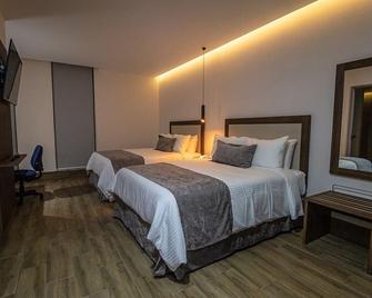 Hoteles Piedra Alta by De Los Perez - San Andres Tuxtla - Bedroom