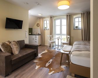 Landgasthof zur Sonne - Dillingen an der Donau - Huiskamer