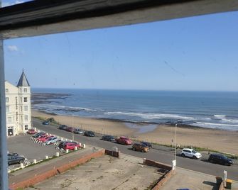 The Kenton Hotel - Scarborough - Beach