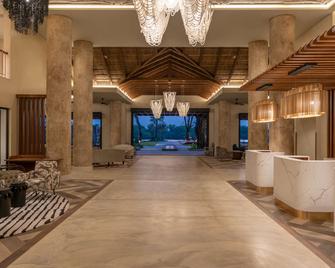 Radisson Blu Mosi-Oa-Tunya Livingstone Resort - ליבינגסטון - לובי