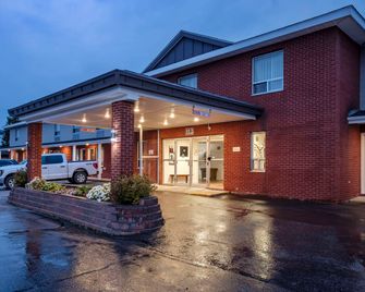 Comfort Inn - Gander - Building